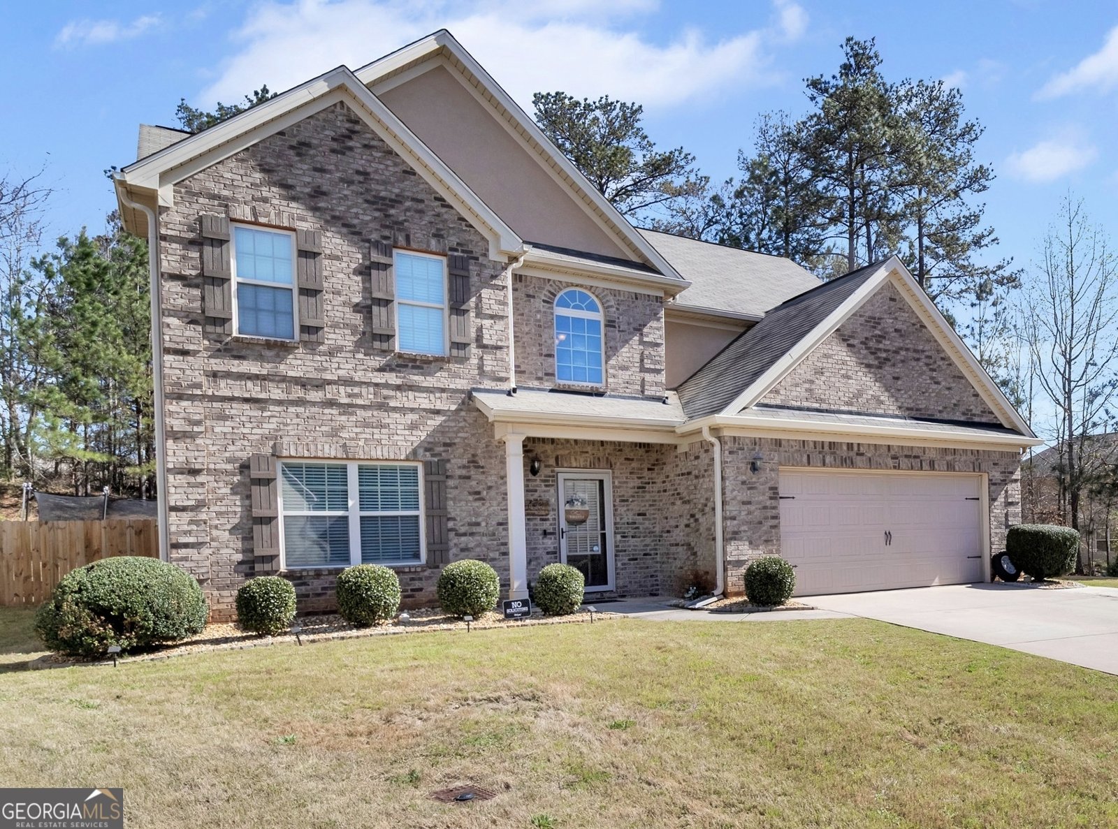 143 Dustin Drive Stockbridge - Photo 1