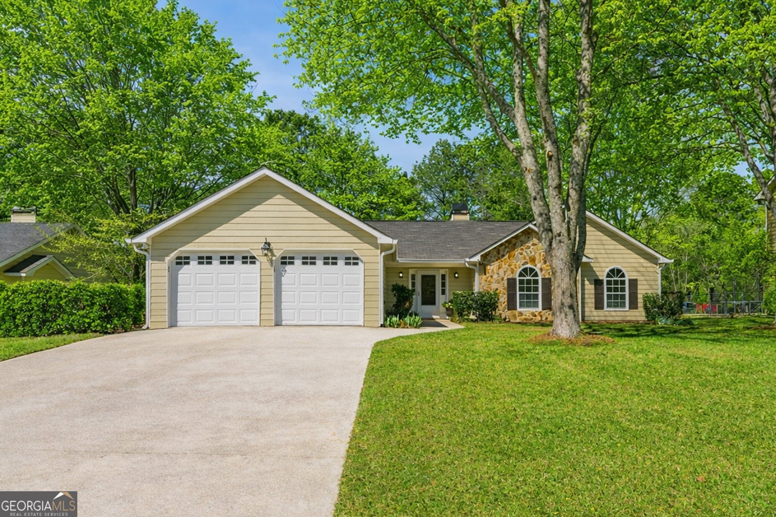 3502 Three Oaks Court Powder Springs - Photo 1
