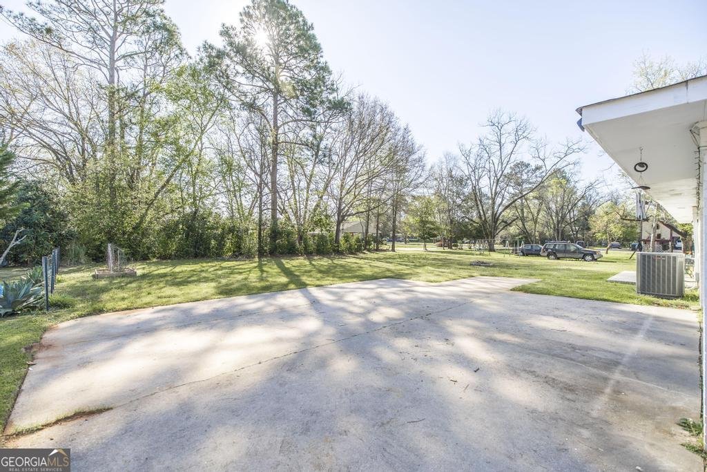 1402 Knoxville Street Fort Valley - Photo 27