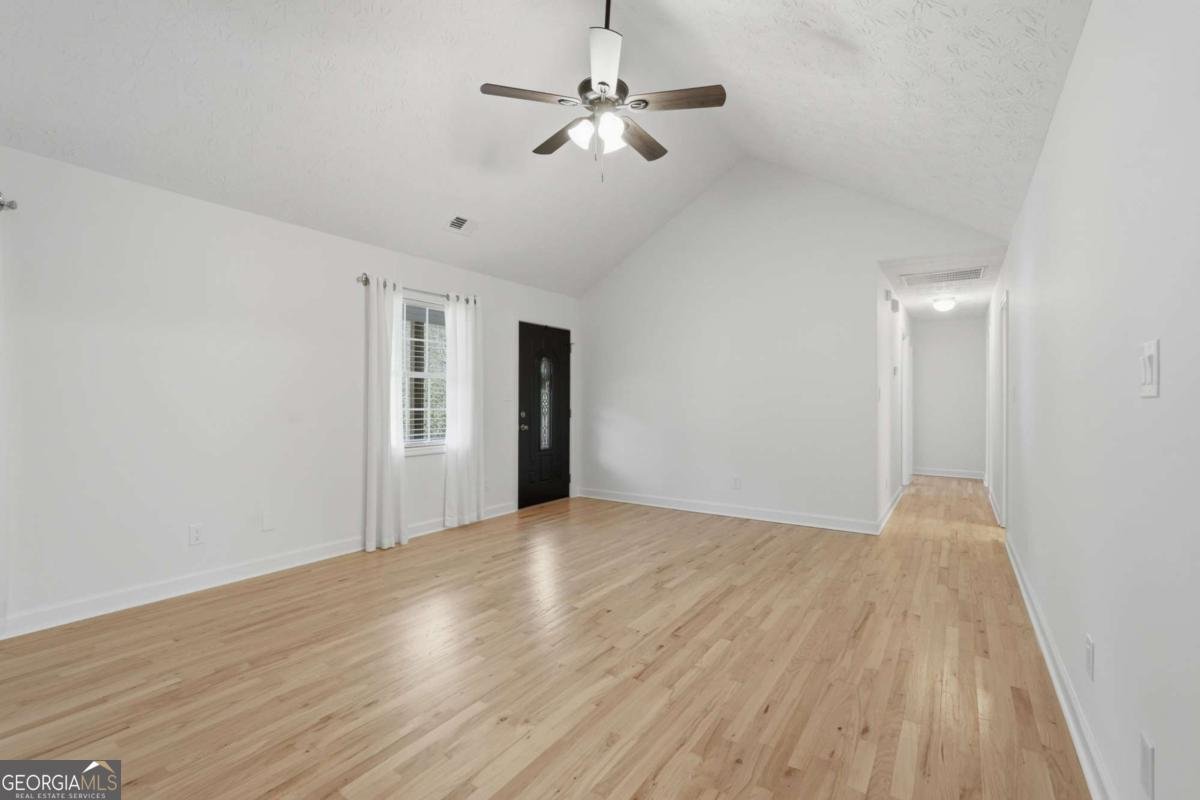 420 Stoneview Drive Hoschton - Photo 12