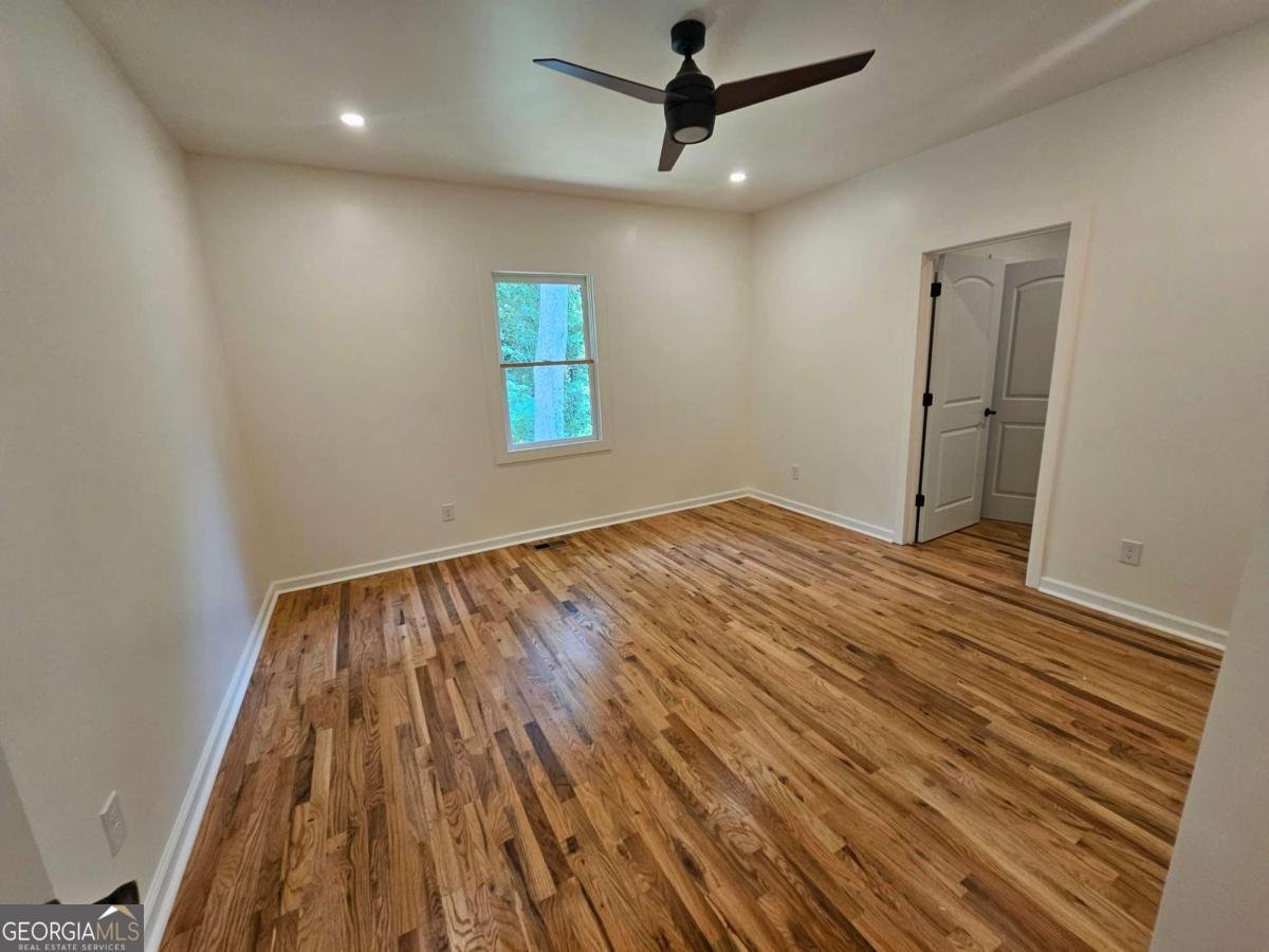 1497 Elizabeth Lane East Point - Photo 15