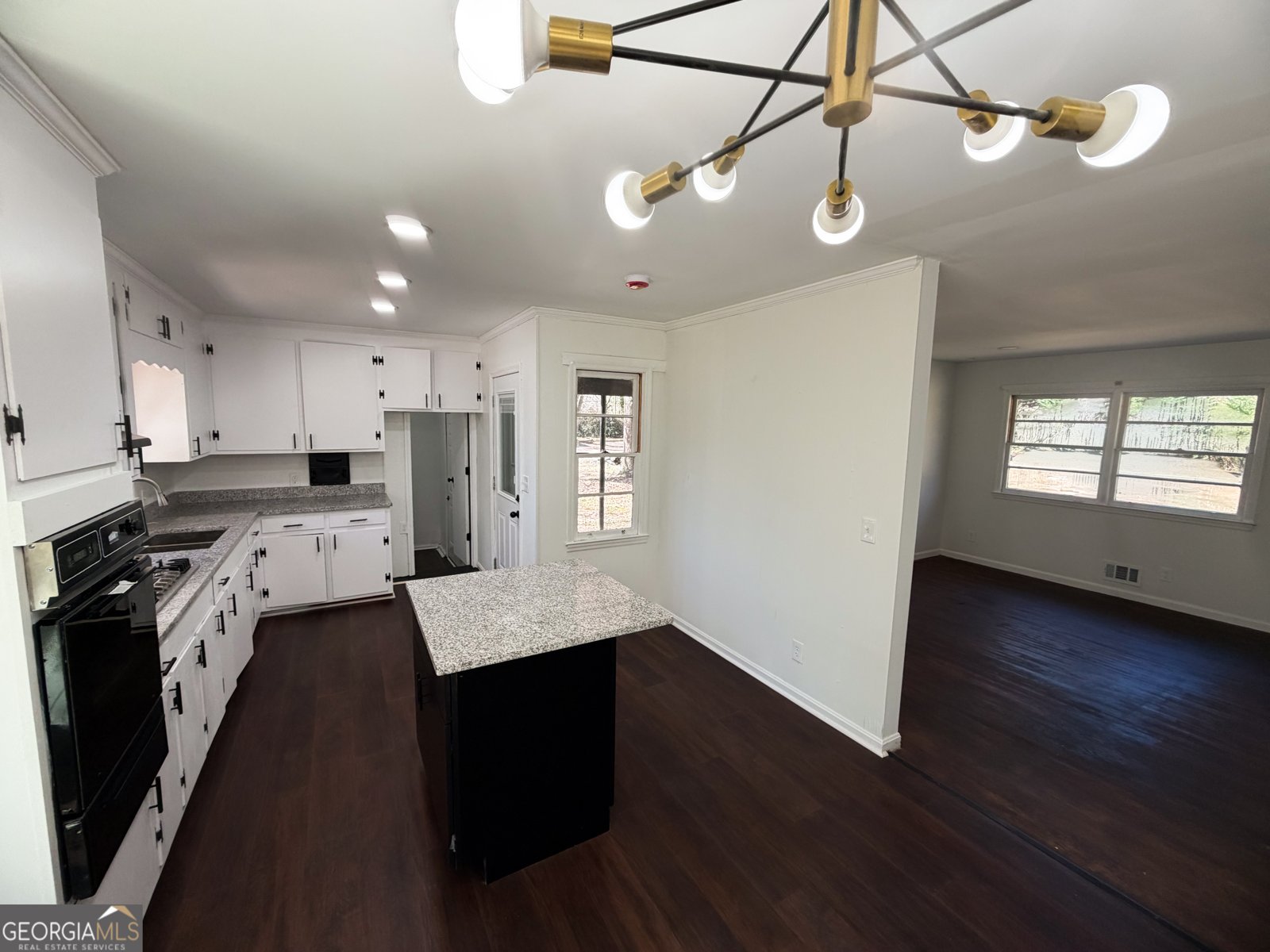 315 Dallas Drive Thomaston - Photo 6