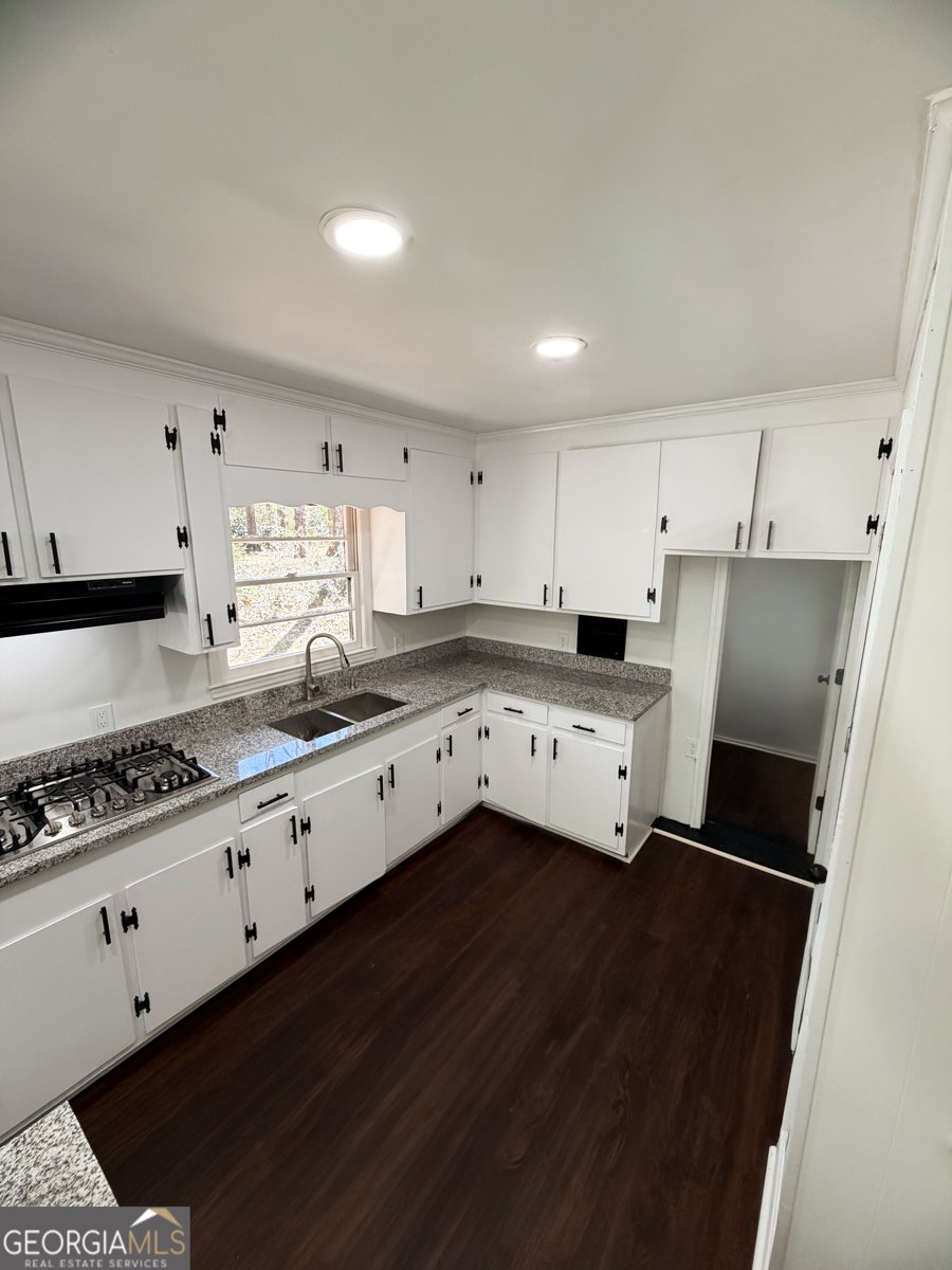 315 Dallas Drive Thomaston - Photo 8