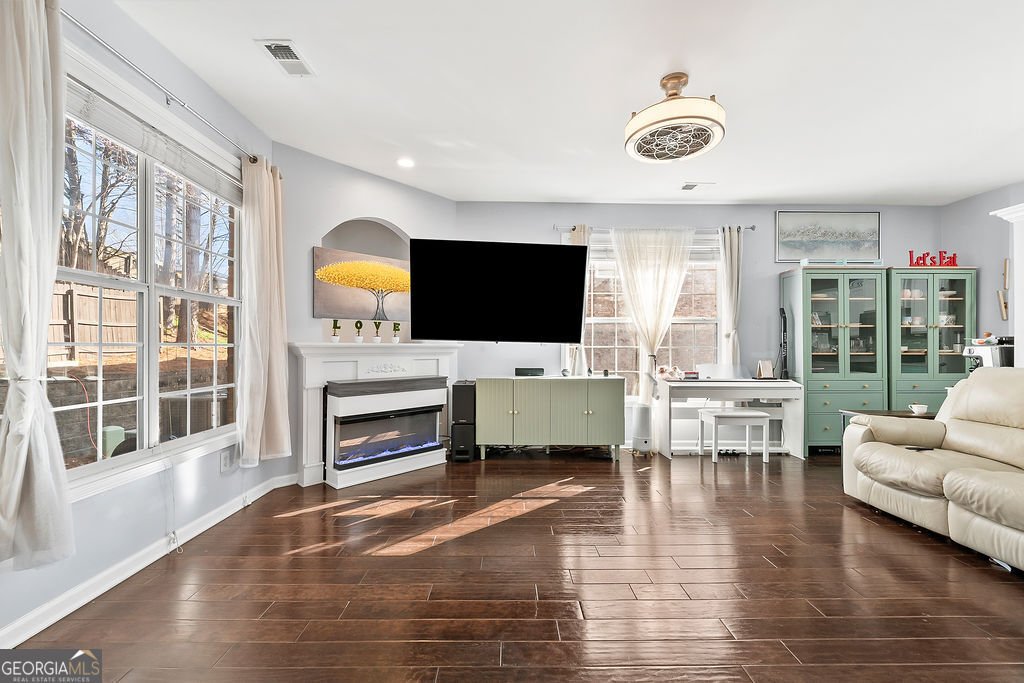 589 Woodland Park Ter Lawrenceville - Photo 16