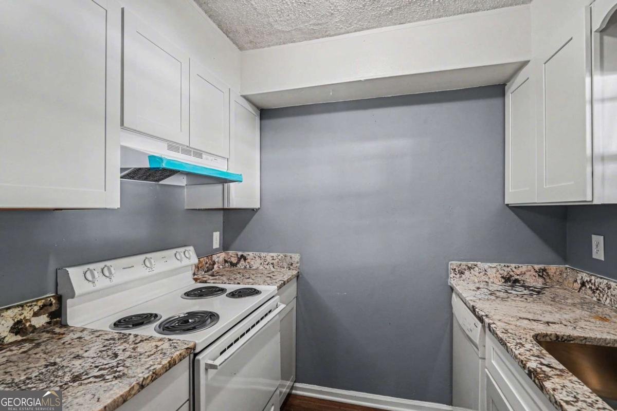 1016 Old Holcomb Bridge Road Roswell - Photo 11