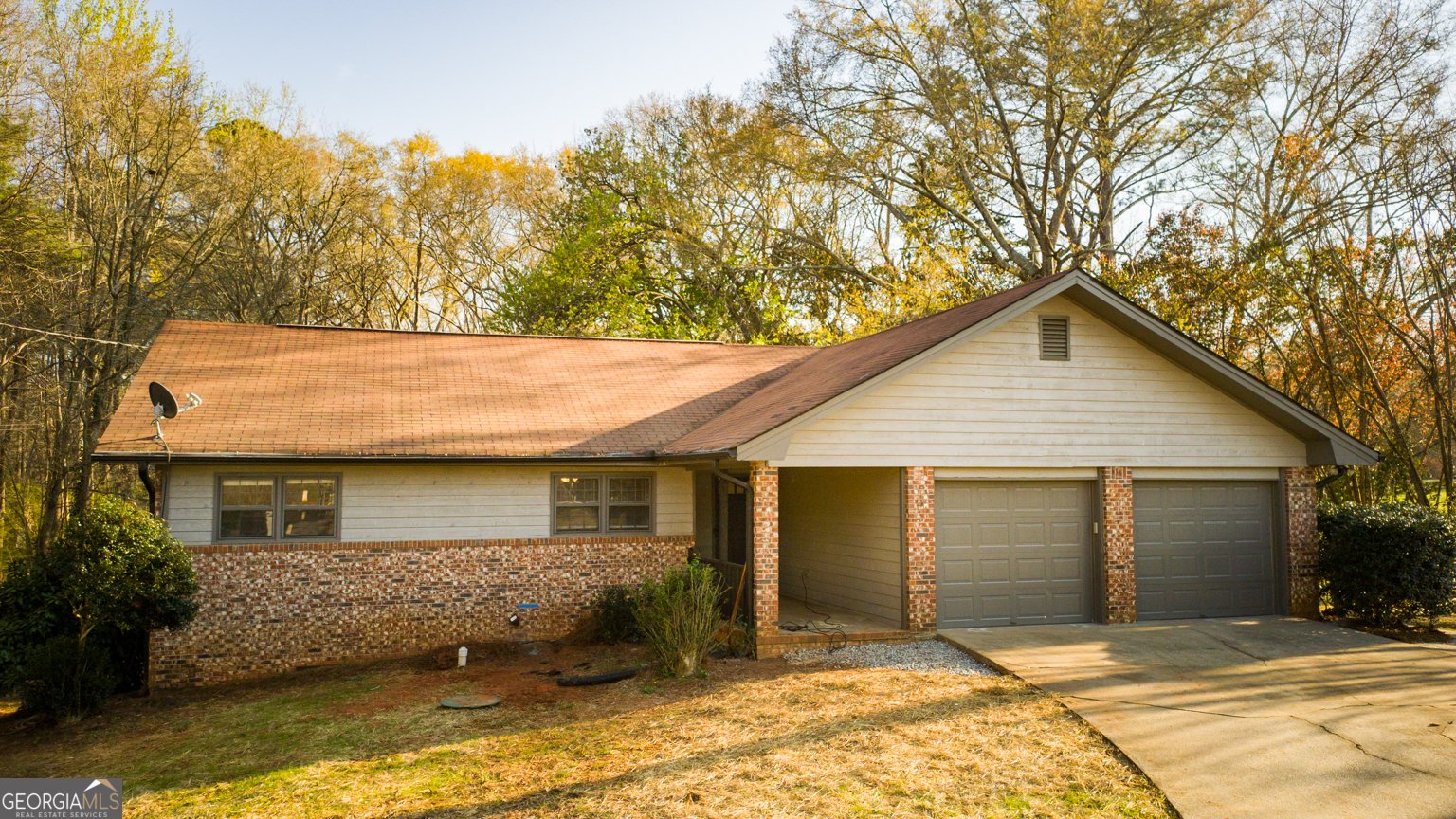 2115 Oak Hill Road Covington - Photo 1