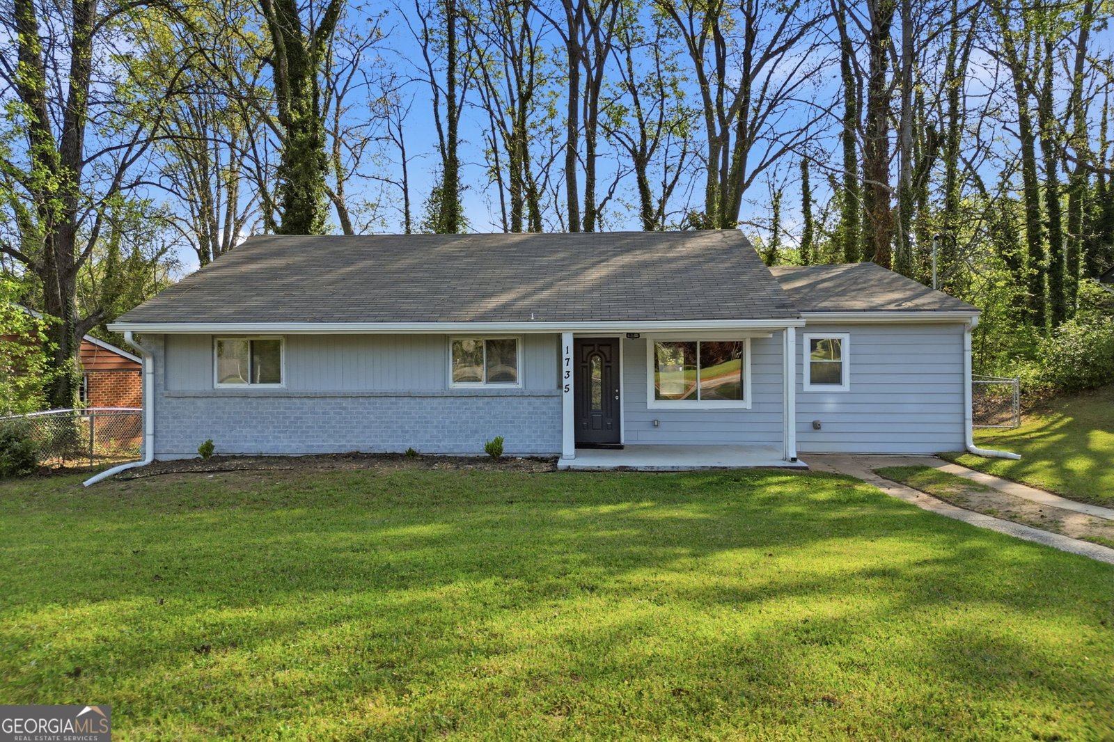 1735 CARTER Circle Atlanta - Photo 1