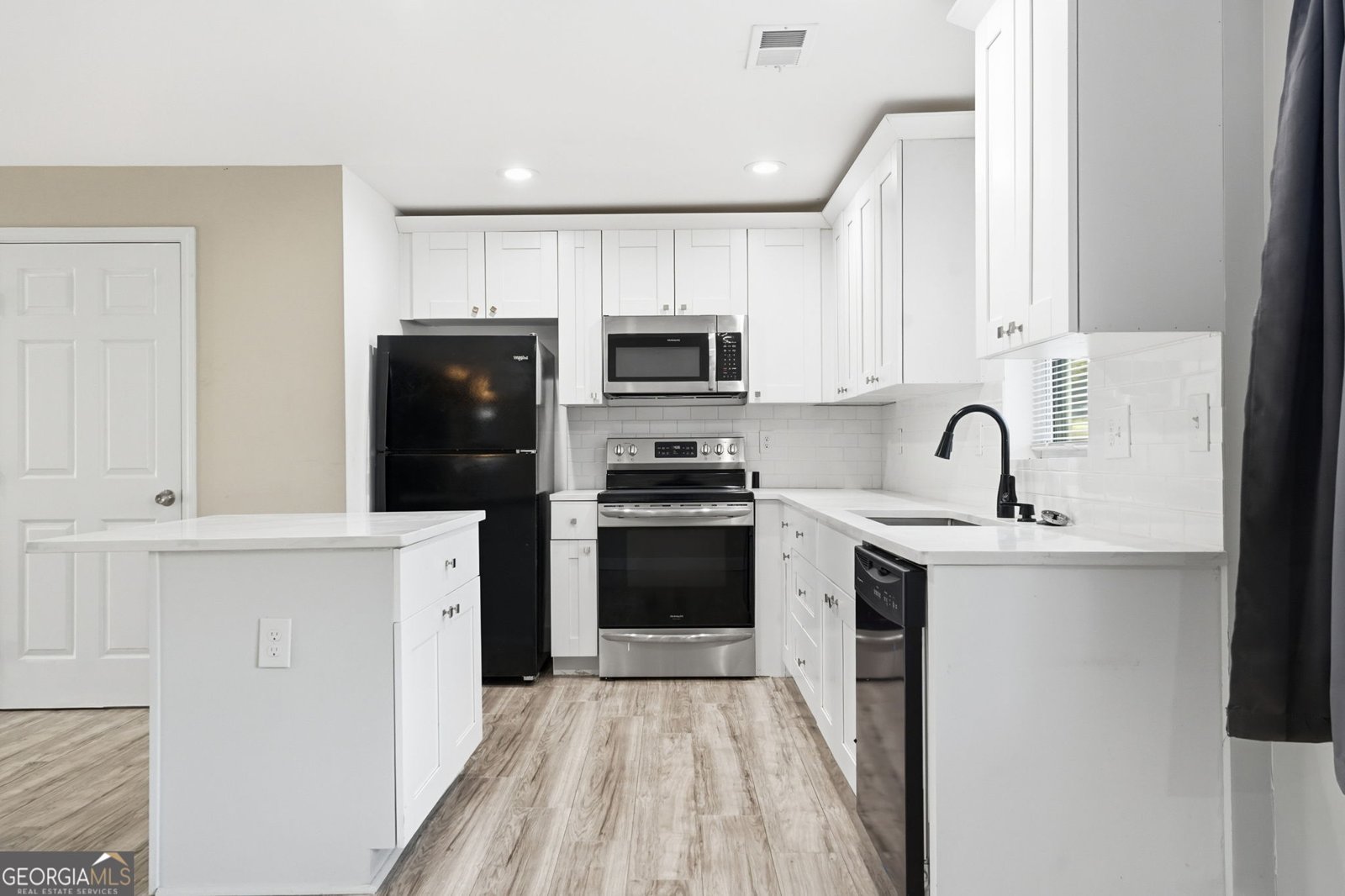 1735 CARTER Circle Atlanta - Photo 8