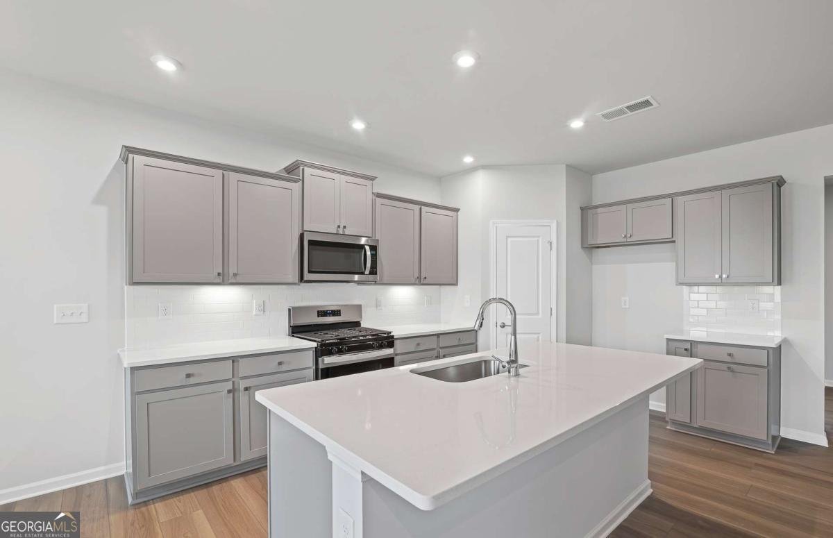 380 Capri Court Mcdonough - Photo 8