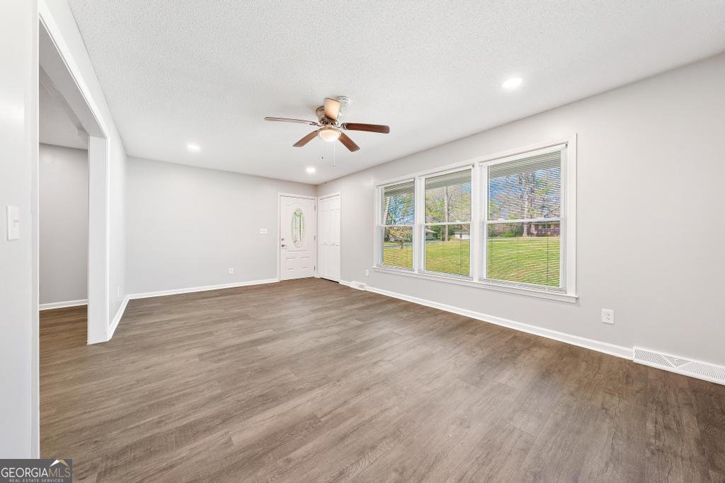 624 Pine Valley Drive Royston - Photo 7