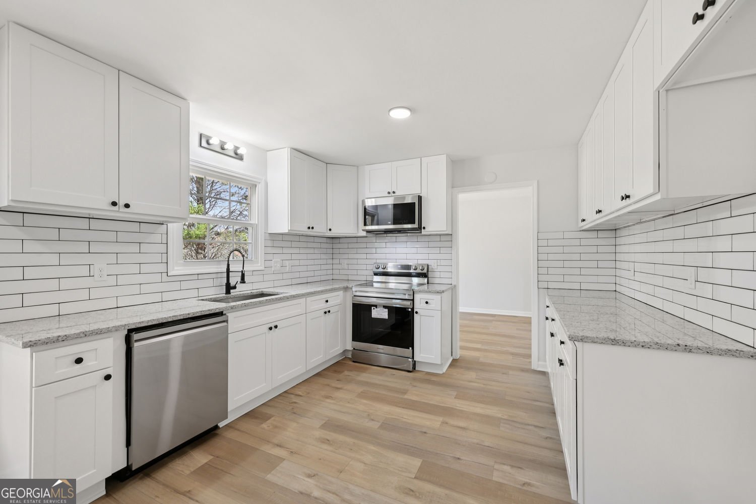 3600 River Hills Court Ellenwood - Photo 14