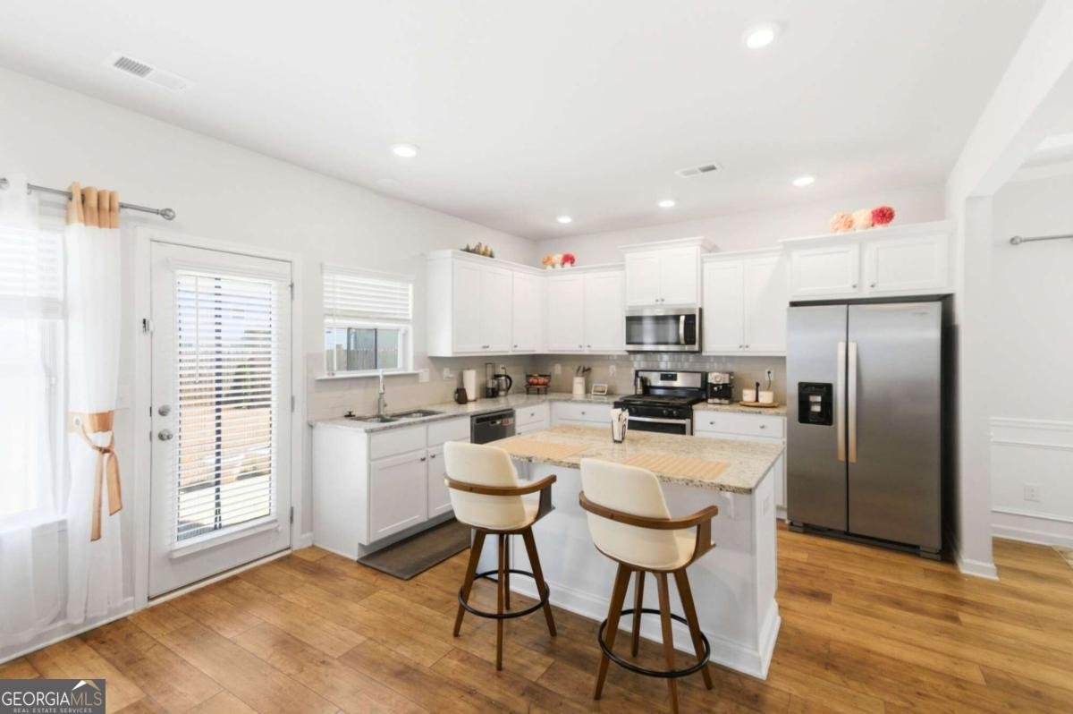 305 Eleanora Crossing Loganville - Photo 9