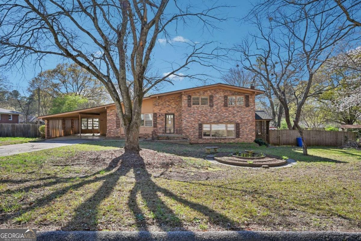 1324 Hicks Circle Conyers - Photo 1