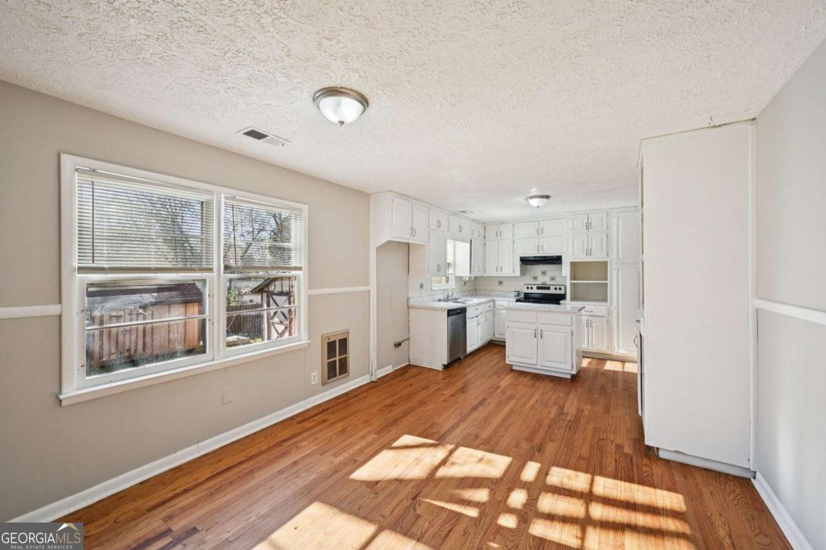 1324 Hicks Circle Conyers - Photo 8