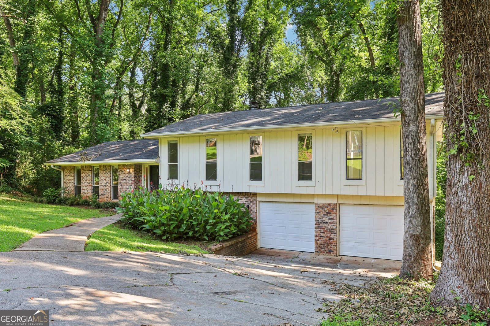 5802 Simone Drive Stone Mountain - Photo 6