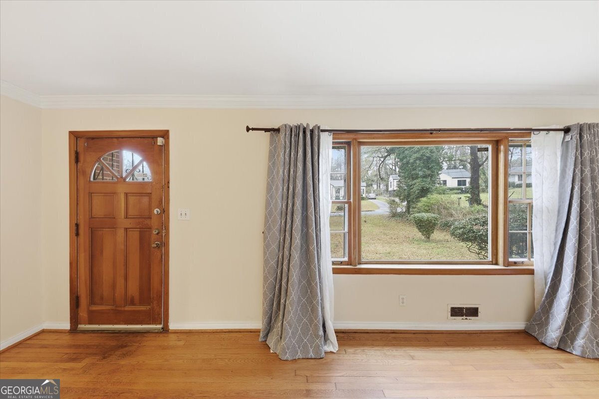 1930 Cummings Drive Atlanta - Photo 6