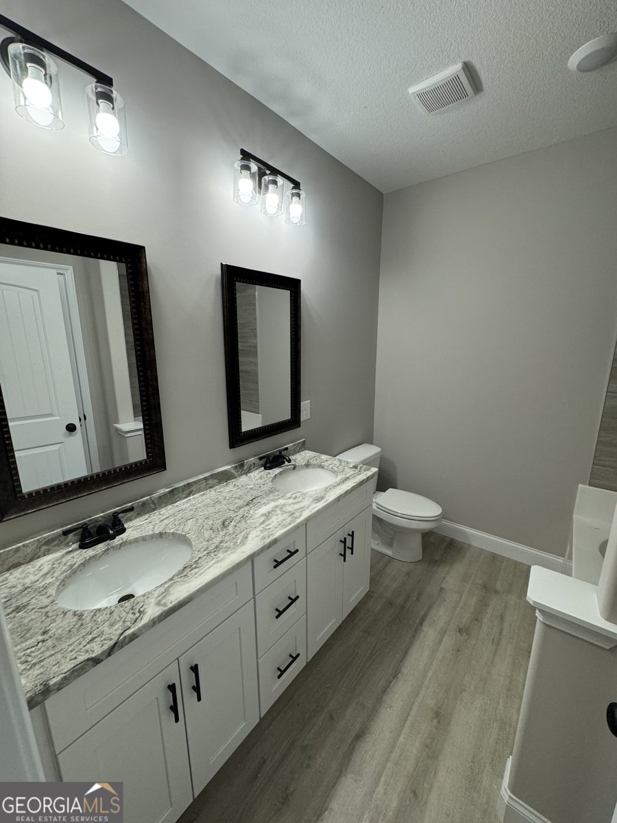 258 Beau Claire Circle Byron - Photo 8