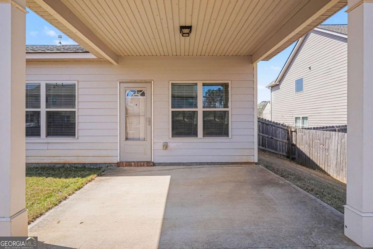 1611 Stillriver Run Drive Mcdonough - Photo 34