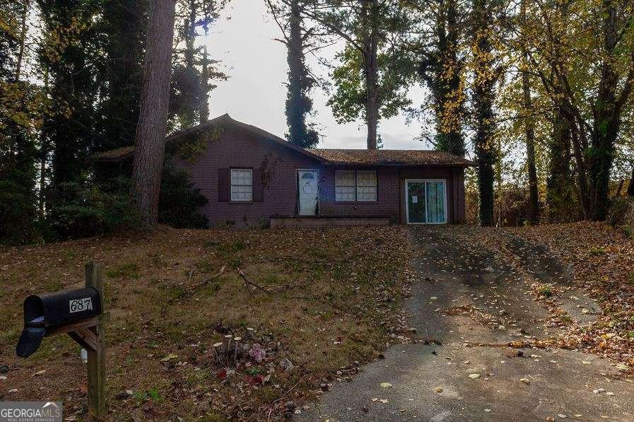 687 Utoy Court Jonesboro - Photo 1