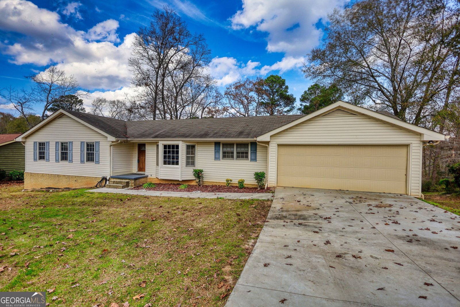 2289 Amberbrook Drive Conyers - Photo 1