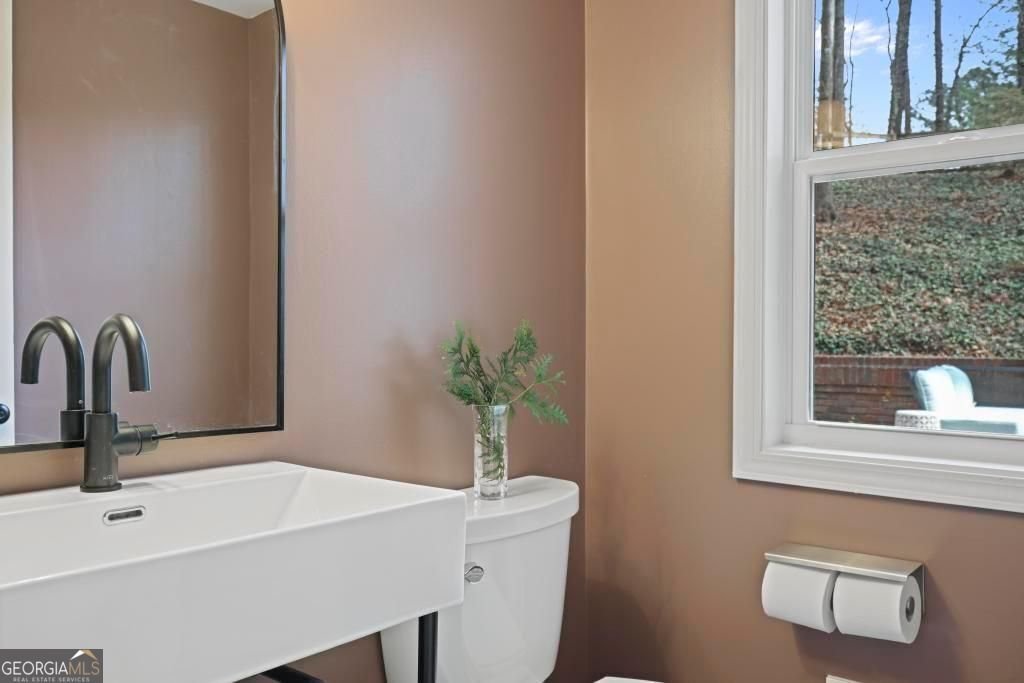 355 Earlston Drive Sandy Springs - Photo 24