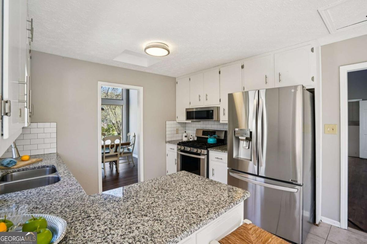 3087 Holly Mill Run Marietta - Photo 11