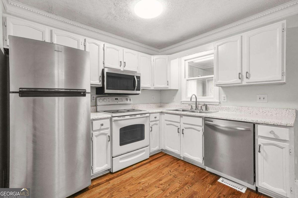 140 Davis Mill Court Lawrenceville - Photo 11