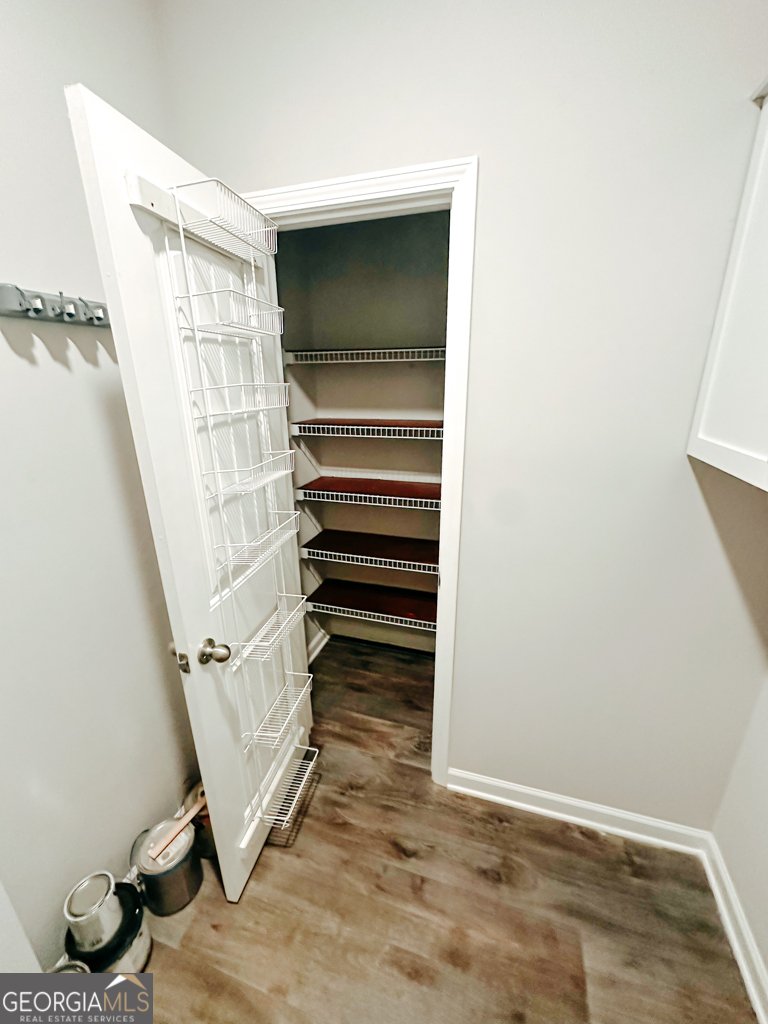 5066 Pond View Drive Columbus - Photo 8