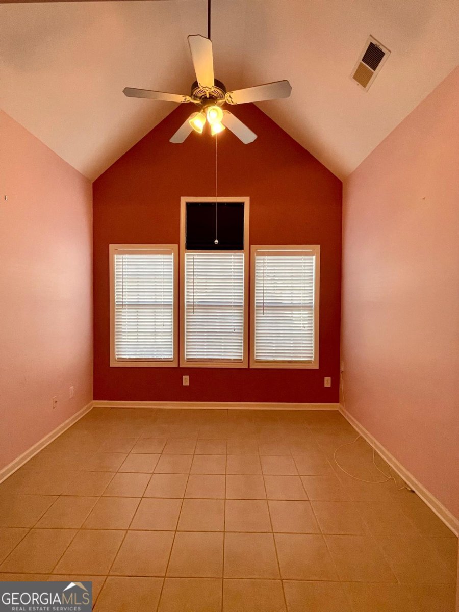 212 Glens Loop Woodstock - Photo 6