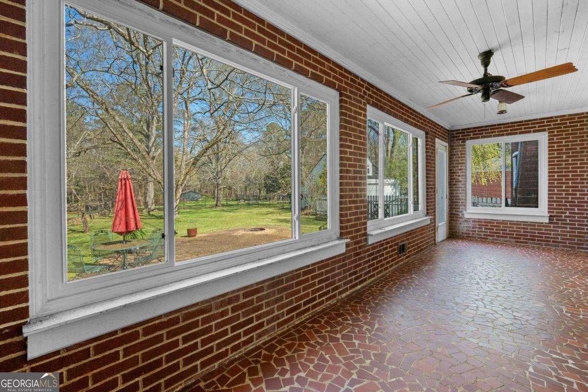 407 East College Street Bowdon - Photo 16