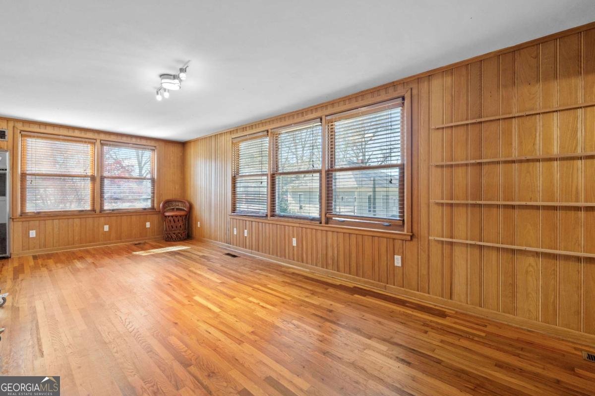 407 East College Street Bowdon - Photo 19