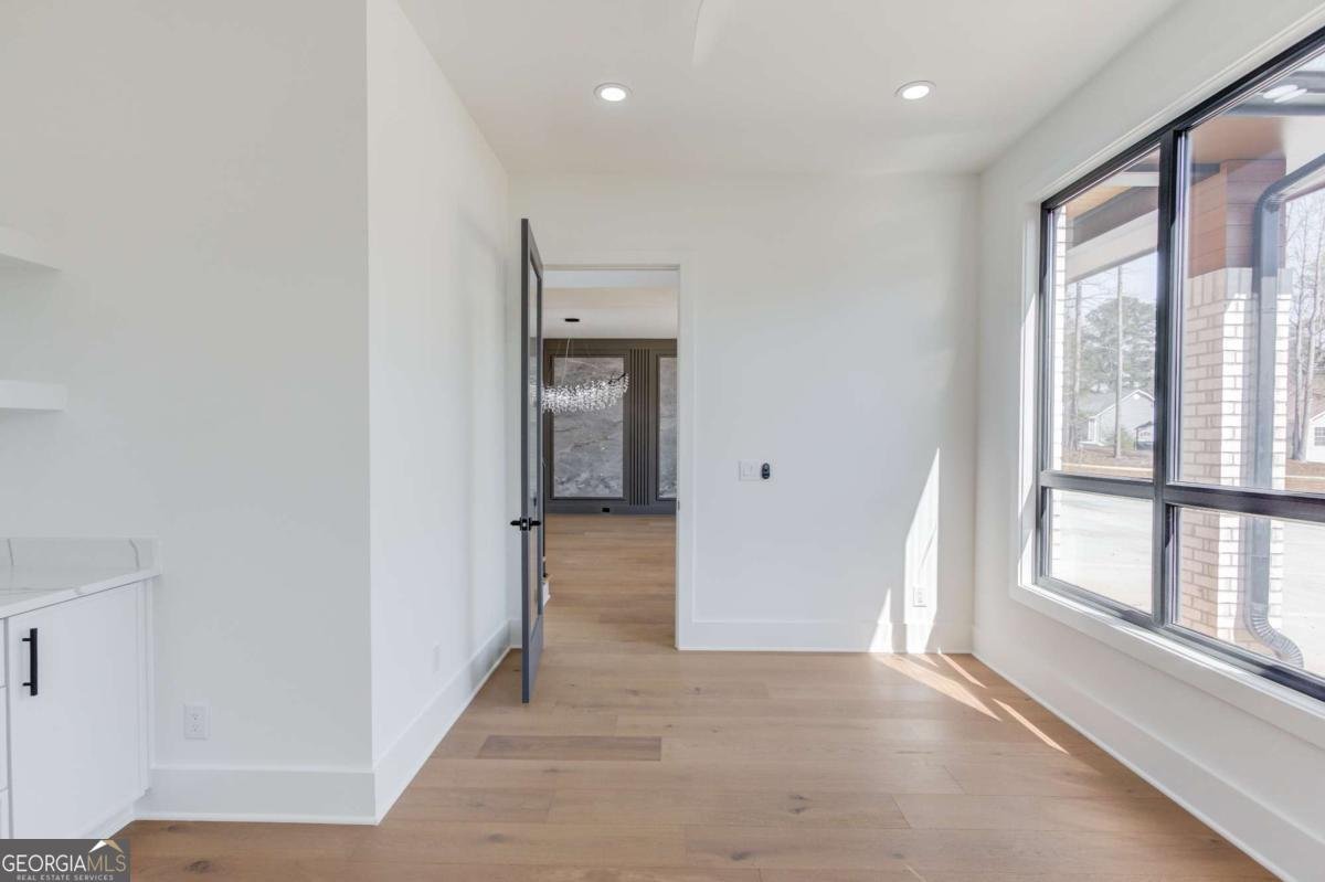 816 Riverside Road Sugar Hill - Photo 7