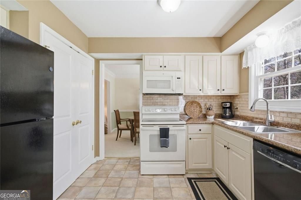 237 Lamplighter Lane Marietta - Photo 16