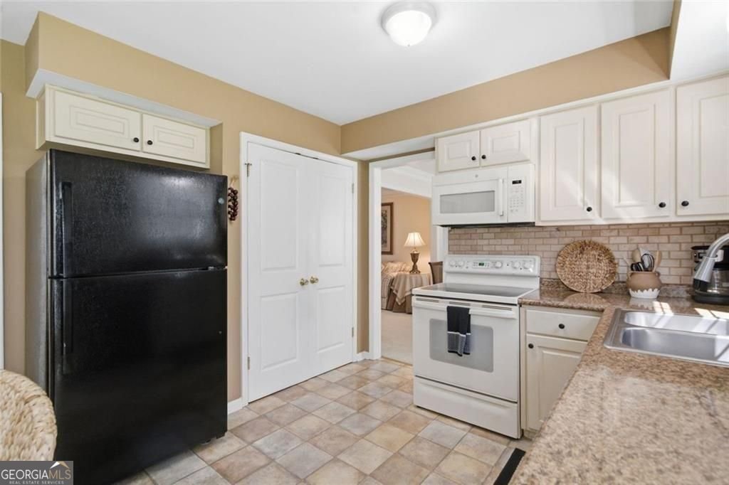 237 Lamplighter Lane Marietta - Photo 17