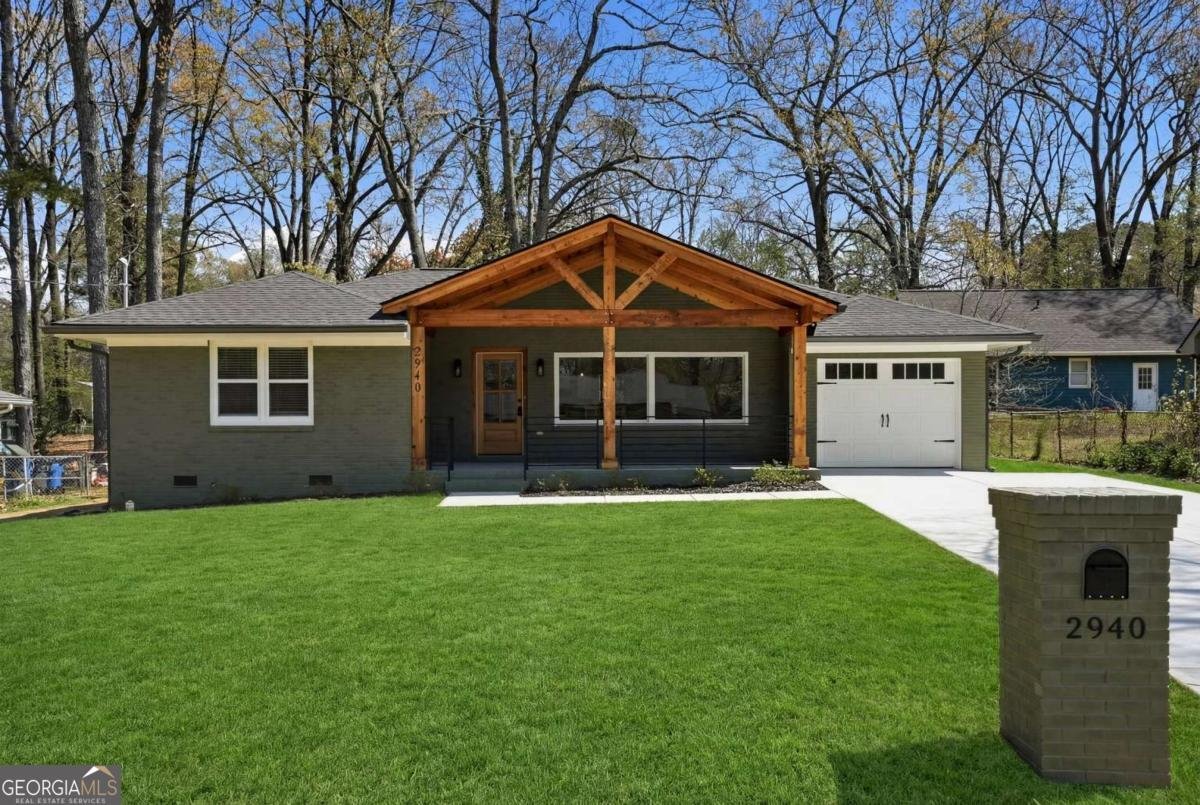 2940 Cloverhurst Drive Atlanta - Photo 1