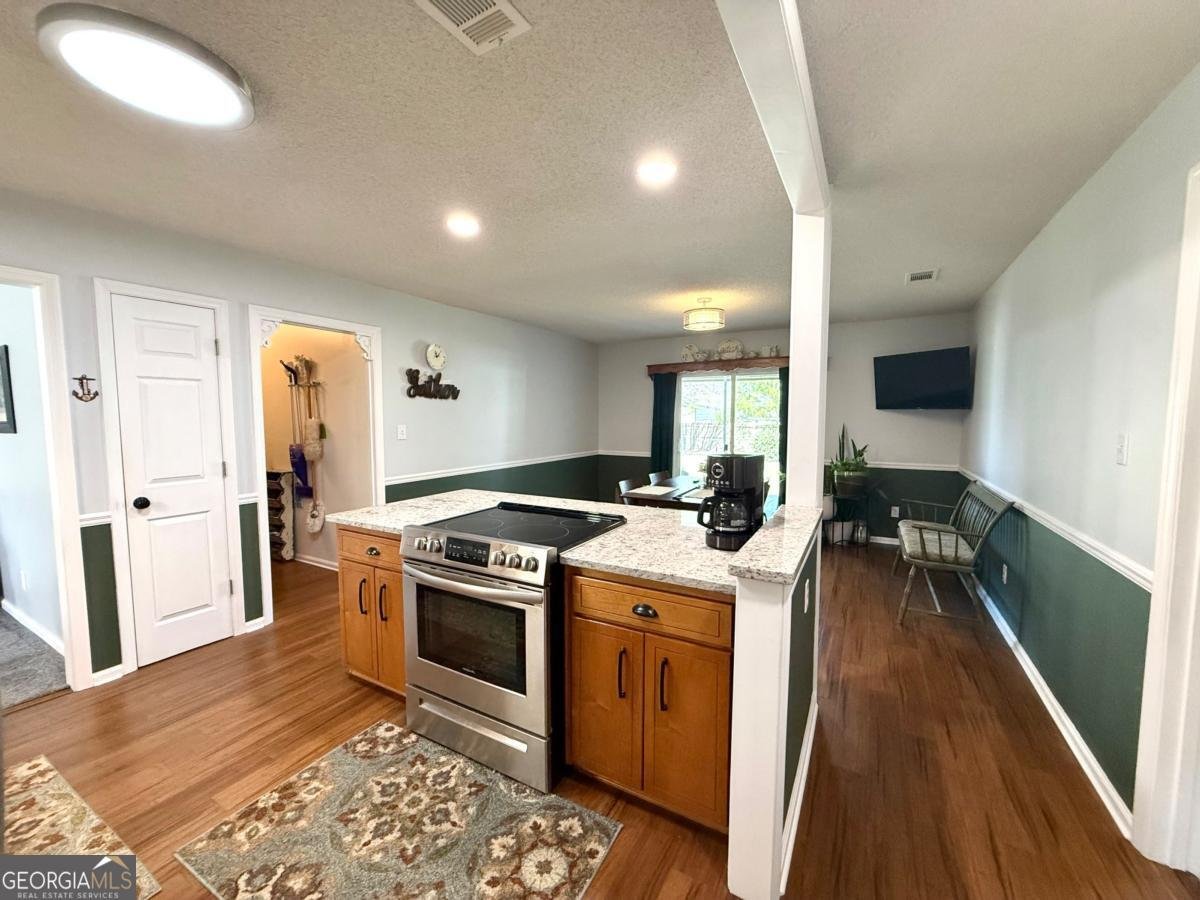 1405 Pebblewood Drive Adel - Photo 10