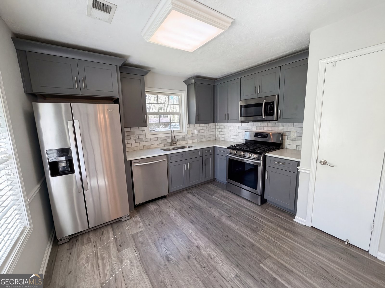 5596 Pinedale Circle Sugar Hill - Photo 14