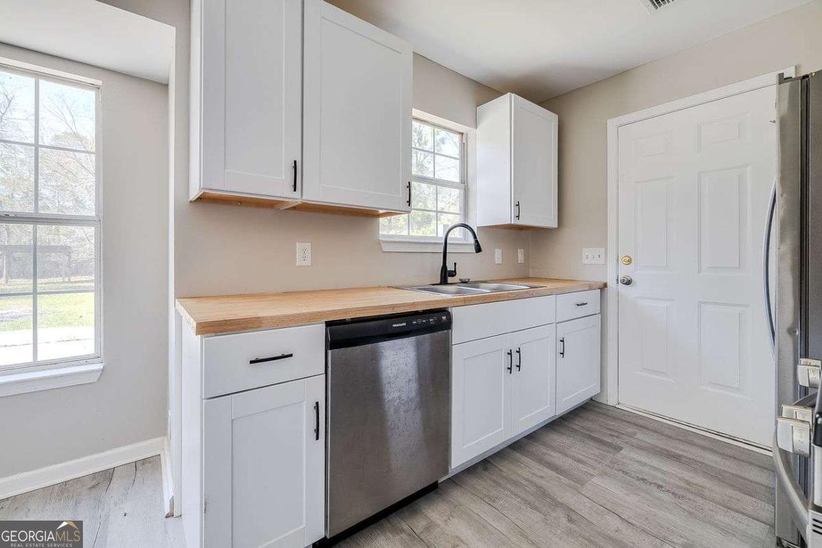 111 Brittany Lane Guyton - Photo 9