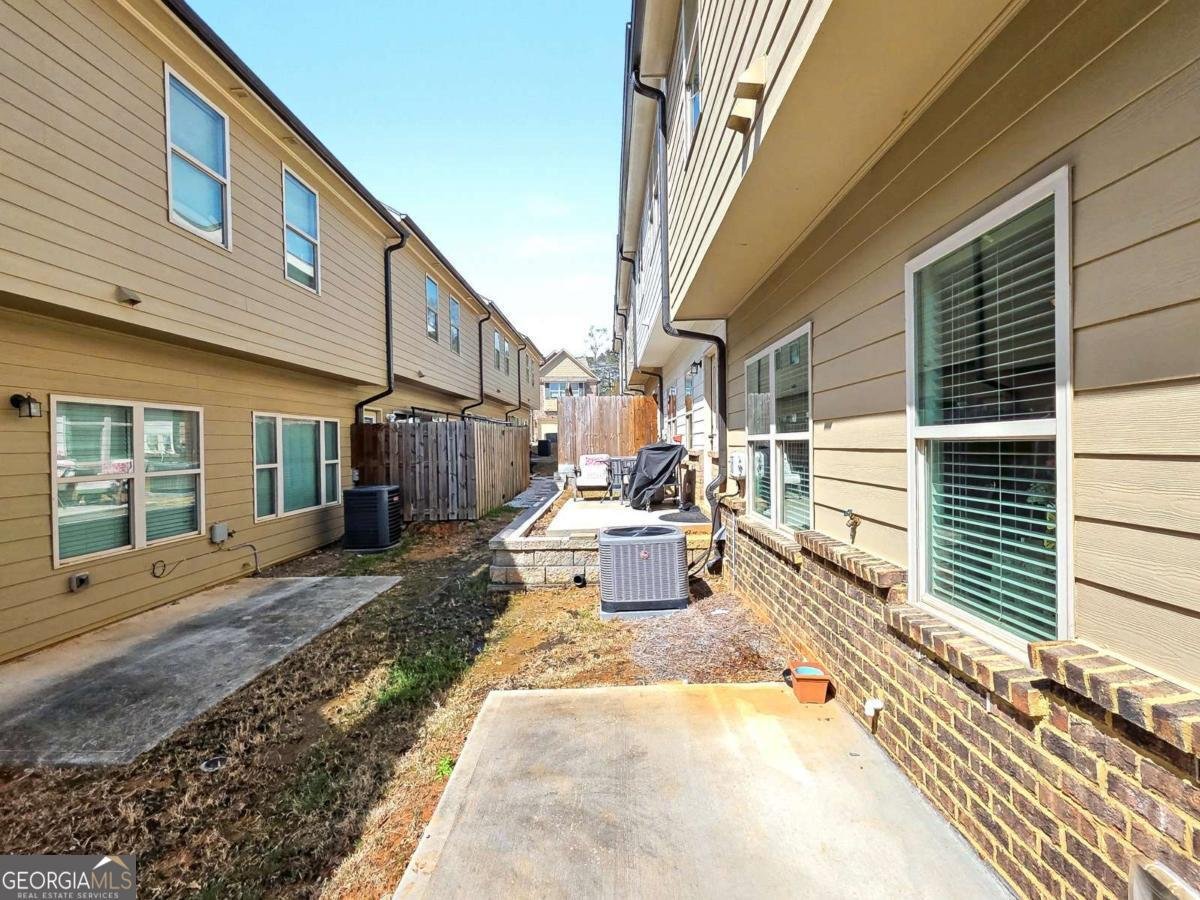 243 Beau Street Lilburn - Photo 22