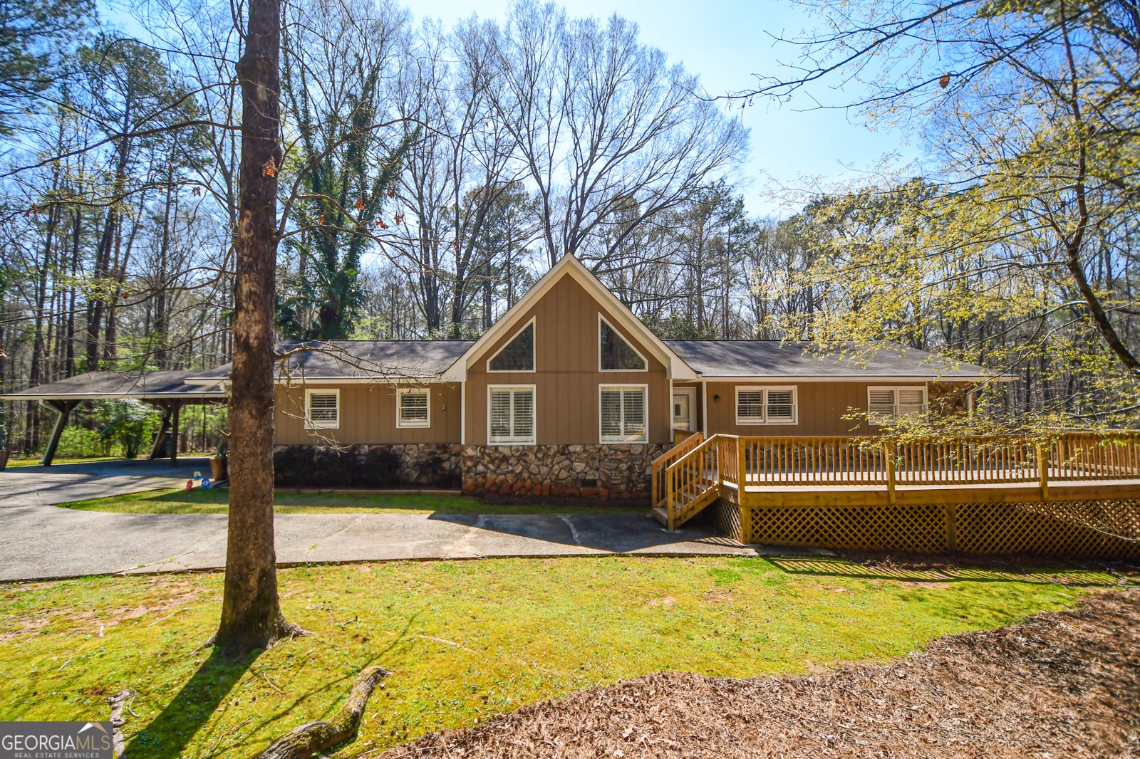 320 Sherwood Road Fayetteville - Photo 1