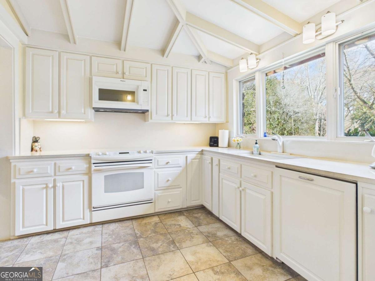 1800 Simonton Bridge Road Watkinsville - Photo 9