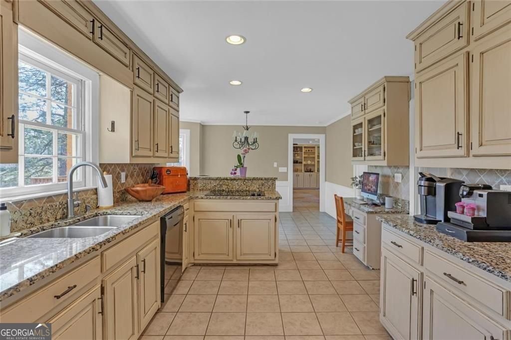 7575 Hunters Woods Drive Atlanta - Photo 14