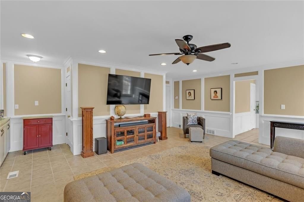 7575 Hunters Woods Drive Atlanta - Photo 9