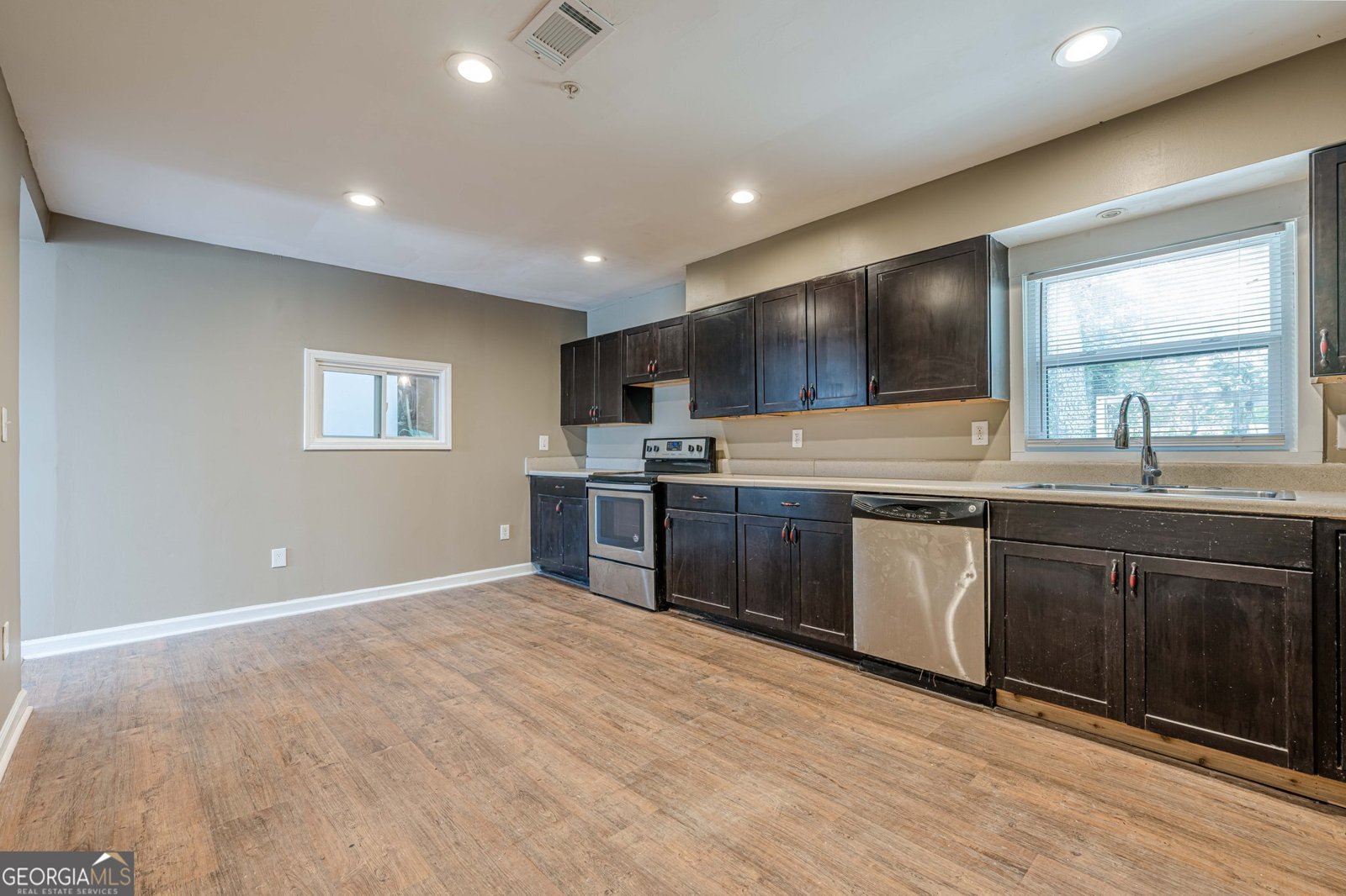 4806 Rockbridge Road Stone Mountain - Photo 13