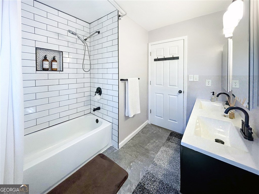 2448 Hillboro Circle Marietta - Photo 12