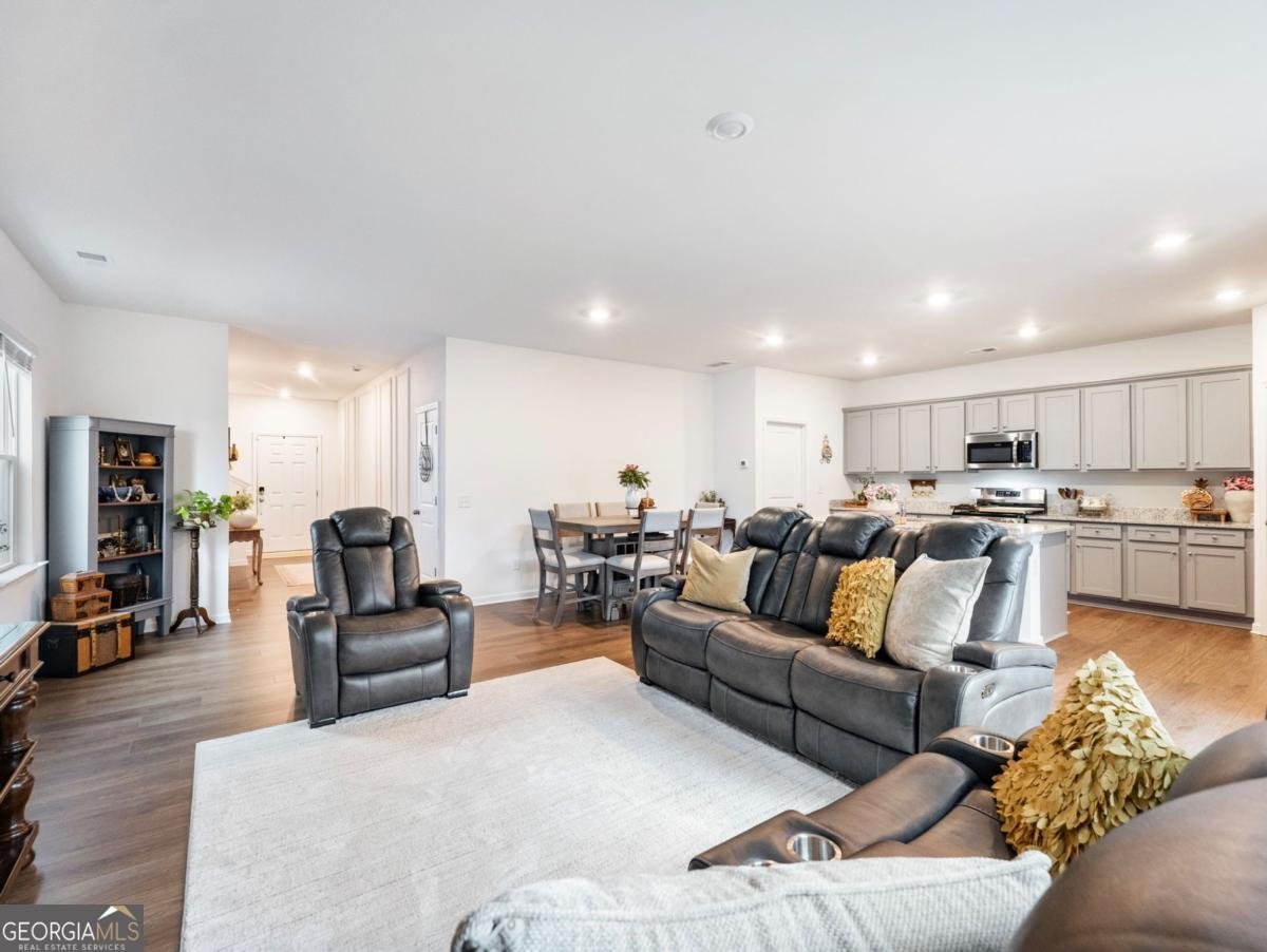 680 Groover Street Ball Ground - Photo 6