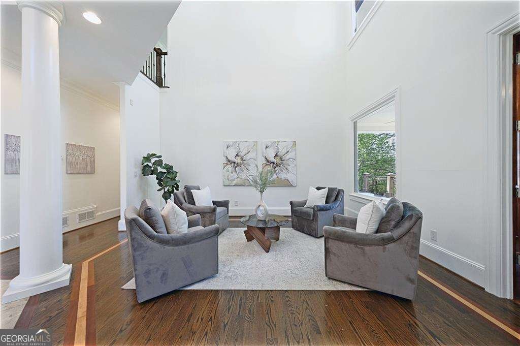 7611 Regency Circle Atlanta - Photo 10