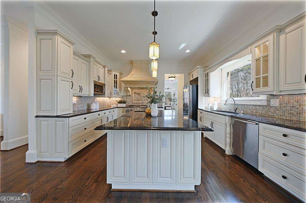 7611 Regency Circle Atlanta - Photo 22