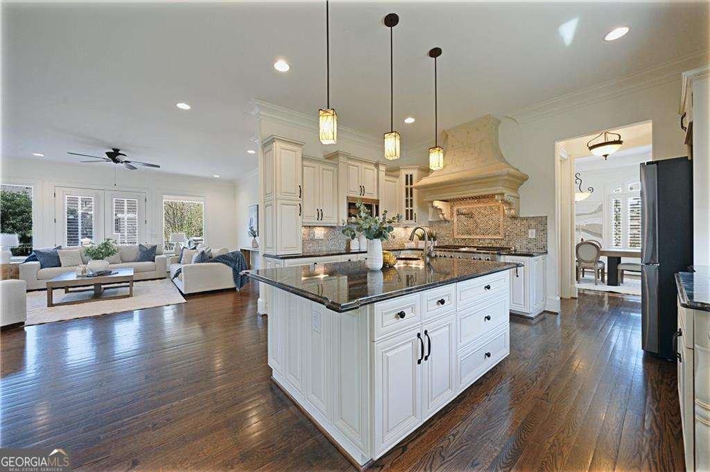 7611 Regency Circle Atlanta - Photo 27