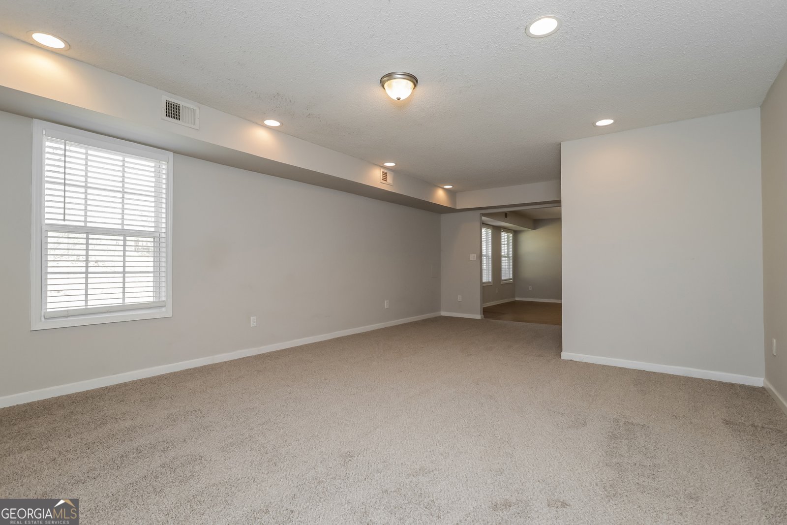 85 Trelawney Drive Covington - Photo 9